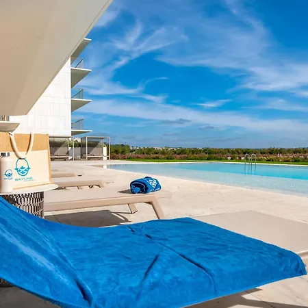 Blue Well Being Beachfront Pool And Raia - By Bedzy Apartmán