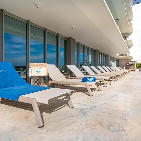 Blue Well Being Beachfront Pool And Raia - By Bedzy