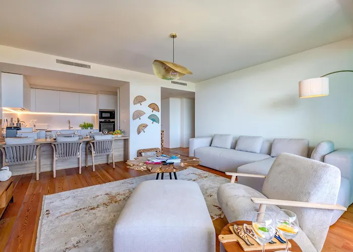 Lejlighed Blue Well Being Beachfront Pool And Raia - By Bedzy