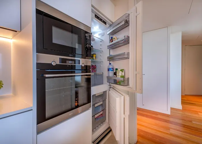 Lejlighed Blue Well Being Beachfront Pool And Raia - By Bedzy