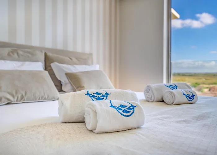 Blue Well Being Beachfront Pool And Raia - By Bedzy Armação de Pêra