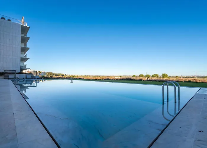 Blue Well Being Beachfront Pool And Raia - By Bedzy * Armação de Pêra