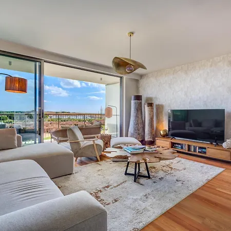 Blue Well Being Beachfront Pool And Raia - By Bedzy Apartment Armacao de Pera