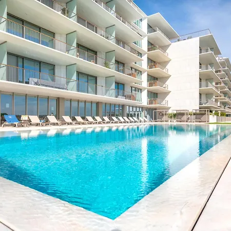 Blue Well Being Beachfront Pool And Raia - By Bedzy