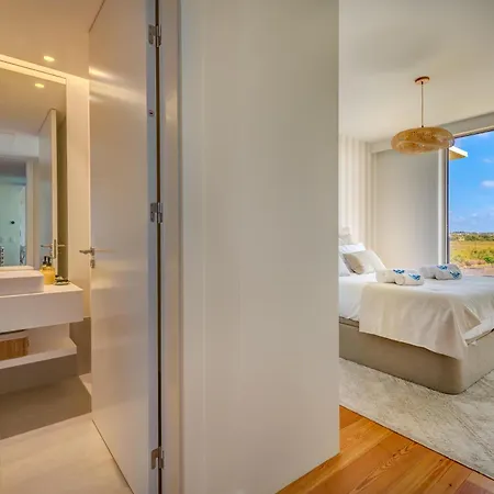 Blue Well Being Beachfront Pool And Raia - By Bedzy Apartment Armacao de Pera