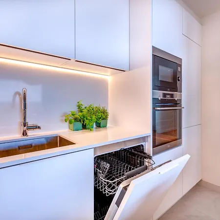 Apartment Blue Well Being Beachfront Pool And Raia - By Bedzy Armacao de Pera