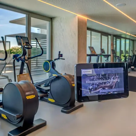 Blue Well Being Beachfront Pool And Raia - By Bedzy Armação de Pêra